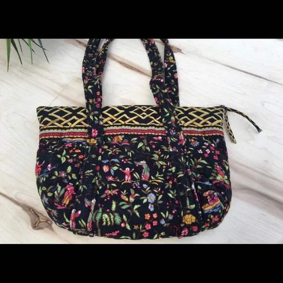 Vera Bradley woman’s purse - Picture 5 of 5
